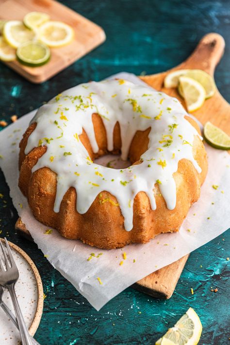 Moist and Easy 7 UP Pound Cake Lemon Lime Cake Recipe, Lime Bundt Cake Recipe, 7 Up Pound Cake, Bring To A Bbq, Lemon Lime Cake, Lime Cake Recipe, Lime Pound Cake, Lemon Blueberry Bundt Cake, 7 Up Cake