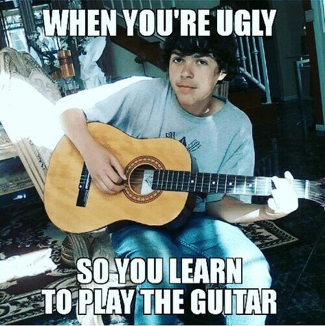 Funny Guitarist Memes, Guitar Memes Humor, Guitar Funny, Learn Bass Guitar, Funny Guitar, Musician Humor, Acoustic Guitar Music, Music Jokes, Bass Guitarist