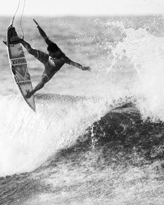 Take notice honey, this is the cursive being written into the history books. @filipetoledo. Photo: @wsl Rob Machado, Surfing Aesthetic, Soul Surfer, Surf Poster, Surf Life, Surfing Waves, Windsurfing, Surf Art, Surf Style