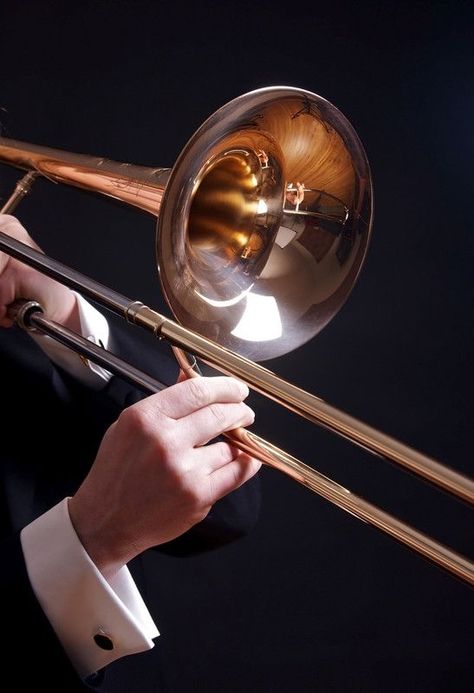 The Trombone is a brilliant brass instrument - See some world-class tutorials here ⭆ https://teds-list.com/reviews/brass/trombone/ ⭅ #tromboneplayer #trombone #trombonesolo #trombonelife #trombonemusic #tromboneplayers #trombonejazz #trombonelove #jazztrombone #musicstudent #musiccomposition #soundscapes Aesthetic Trombone, Trombone Aesthetic, Trombone Music, Arts Background, Jazz Instruments, Brass Music, Dark Pop, Brass Instrument, Woodwind Instrument