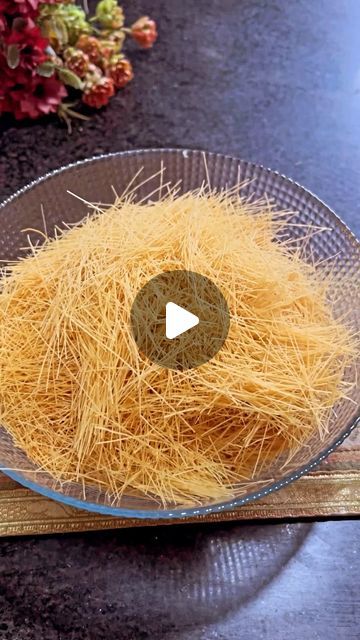 Kunafa Recipe Video, Kanafah Recipe, Cheese Kunafa Recipe, Easy Kunafa Recipe, Fresh Cream Recipe, Easy Eid Recipes, Deserts Recipes Easy Quick, Easy Ramadan Recipes, Homemade Cream Cheese Recipe