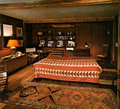 1970s Bedroom, 1970s Interior Design, Retro Cabin, Retro Homes, Historic Interiors, 70s House, 1970s Decor, 70s Interior, 1970s Home