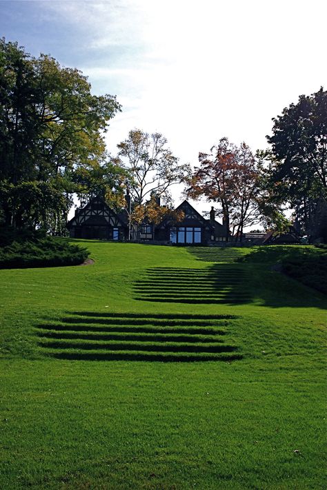 Grass Stairs Landscaping, Sloping Lot Landscaping, Sloped Side Yard, Hill Landscaping Ideas, Lake Landscape Design, Grass Steps, Sloped Backyard Ideas, Sloping Backyard, Terraced Landscape