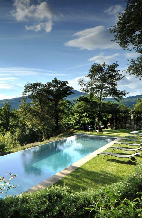 Reschio Umbria, Country Pool, Outdoor Pool Decor, Hotels In Tuscany, Pool Dekor, Pool Inspiration, Infinity Pools, Pool Landscape, Pool Landscape Design