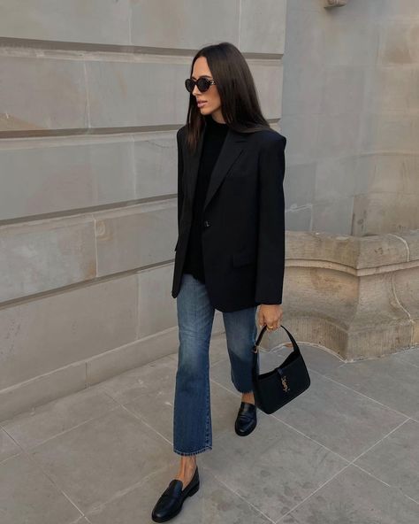 Irin on Instagram: “black cashmere knit is def a life-saver 🖤 wearing @annav.berg sweater” Black Blazer Outfit Jeans, How To Wear A Black Blazer, Black Cashmere Sweater Outfit, Black Knit Sweater Outfit, Blazer With Sweater, Blazer Jeans Outfit Women, Blazer And Jeans Outfit Women, Black Blazer Outfits For Women, Cashmere Sweater Outfit