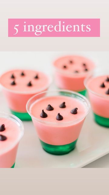 Melissa Johnson on Instagram: "5 INGREDIENT WATERMELON JELLO CUPS. 🍉 🎉 More Sunny days are ahead to enjoy this HAPPY Summer dessert! It’s the perfect memory making dessert that will one day become a happy nostalgic childhood memory! NO-BAKE WATERMELON JELLO CUPS *Yields 8 cups 🍉Prepare 6 ounces of lime jello & add 1/4 to each cup. Refrigerate for 2 hours. 🍉 Add 1 cup boiling water to 6 ounces Strawberry Jello. Add to the blender. Gently fold in 8 ounces cream cheese and blend in a blender until mixed. Fold in 2 cups Cool Whip to mixture. Pour in each cup on top of the refrigerated Lime Jello and let it sit for 2 hours in the refrigerator. 🍉Remove from the refrigerator and place chocolate chips on top and enjoy! #watermelon #watermelonsugar #summer #nobake #easydessert" Watermelon Jello, Watermelon Dessert, Jar Desserts, Family Meal Prep, Jello Cups, Watermelon Birthday Parties, Kid Friendly Snack, Dessert In A Jar, Strawberry Jello