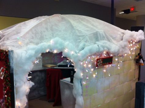 Igloo cubicle                                                                                                                                                                                 More Igloo Cubicle Decorations, Snow Globe Cubicle Decoration, Holiday Office Decorations Cubicles, Igloo Cubicle, Christmas Cube Decorations, Cubby Decor, Holiday Office Decor, Christmas Desk Decorations, Christmas Cubicle