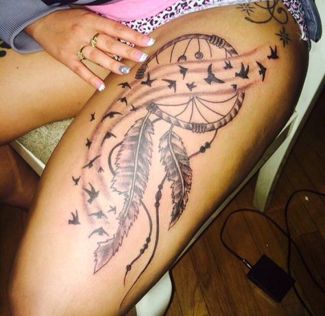 Dream Catcher Tattoo On Leg, Native American Tattoos For Women, Tattoo Indien, Tattoos For Siblings, Matching Tattoos For Siblings, Thigh Tat, Native American Tattoo, Native American Tattoos, Mom Tattoo Designs