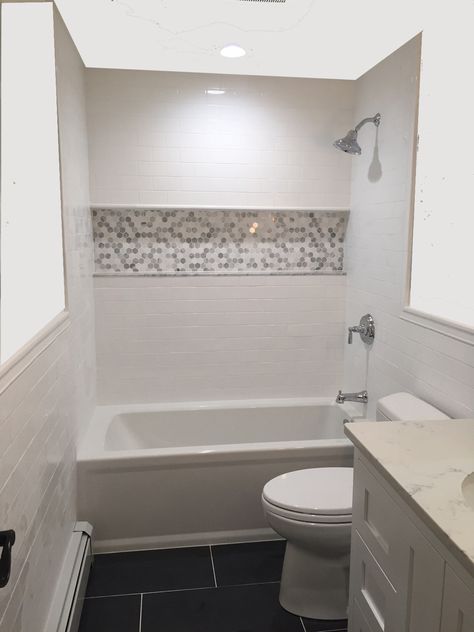 Soak Tub Tile Surround, Bathtub Shower Combo Large Tile, Wall To Wall Niche Bathroom, Bathtub Niche Ideas Built Ins, Tub With Tile Walls And Niche, Bathtub Shower Combo Niche, Bathtub Wall Niche, Shower Focal Wall, Bathroom Tub Surround Ideas