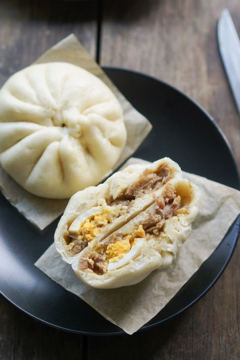 Siopao Asado Recipe, Siopao Recipe, Asado Recipe, Steamed Pork Dumplings, Steam Buns Recipe, Steamed Pork Buns, Filipino Street Food, Steamed Pork, Comidas Fitness