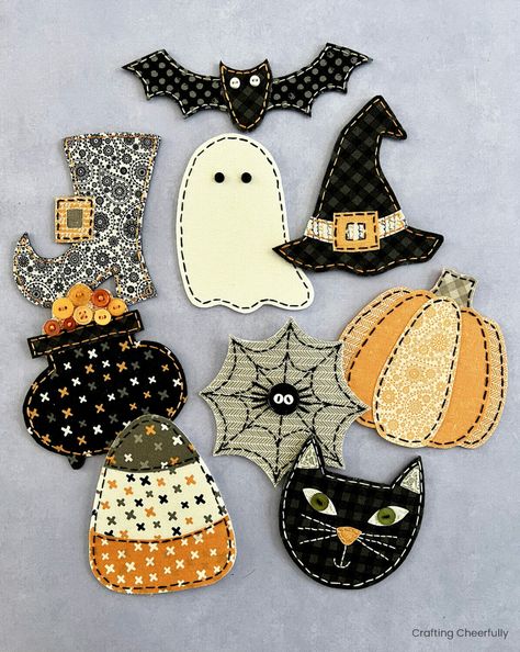 Sewing Decorations, Halloween Primitives, Halloween Felt Crafts, Moldes Halloween, Halloween Sewing Projects, Fall Sewing Projects, Ornaments Crafts, Halloween Applique, Halloween Quilt