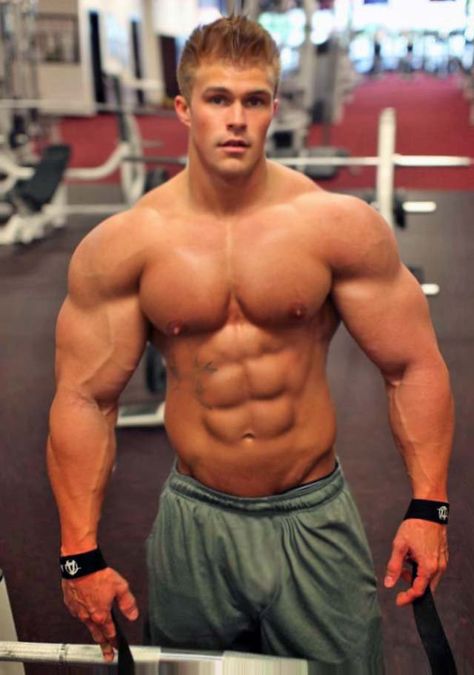 Best Chest Workout, Muscle Boy, Chest Workouts, Big Muscles, Chest Workout, A Gym, Muscular Men, Shirtless Men, Bench Press