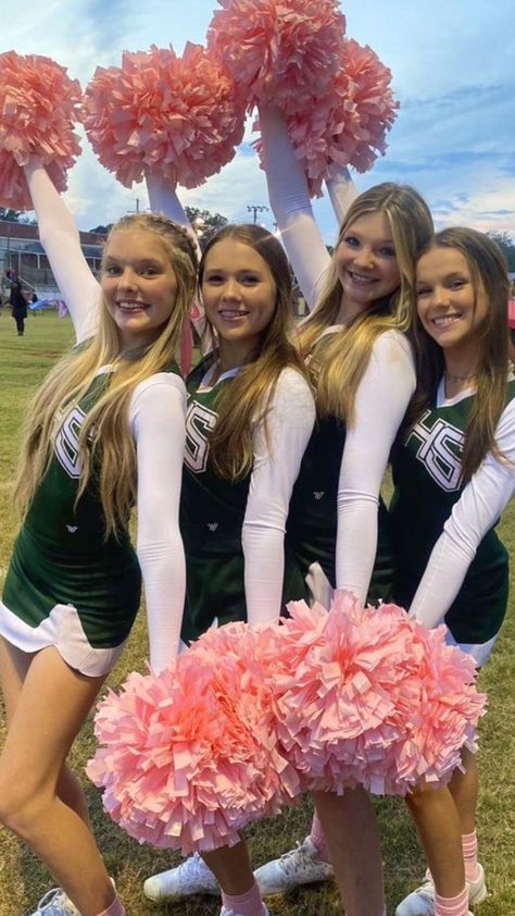 Cute Cheer Pictures Poses, Cheer Pics Poses, Cheer Poses With Friends, Highschool Cheer Aesthetic, Cute Cheer Poses, Cheer Picture Ideas, Cheerleader Poses, Dance Team Pictures, Cheerleading Picture Poses