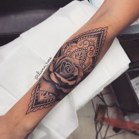 1,639 Likes, 17 Comments - That Mandala Girl  (@iliana_rose) on Instagram: “Good morning from London Town!!  here's a rose cuff I did before I left and the "AND-FIRE" crew…” Inner Wrist Tattoos, Forearm Cover Up Tattoos, Orca Tattoo, Wrist Tattoo Cover Up, Cuff Tattoo, Hamsa Tattoo, Tattoo Zeichnungen, Forearm Tattoo Women, Rosen Tattoo