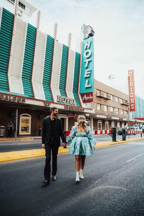 Fremont Street Las Vegas, Vegas Vibes, Vegas Photography, Vowel Renewal, Las Vegas Photography, Little White Chapel, White Chapel, Vegas Elopement, Las Vegas Elopement