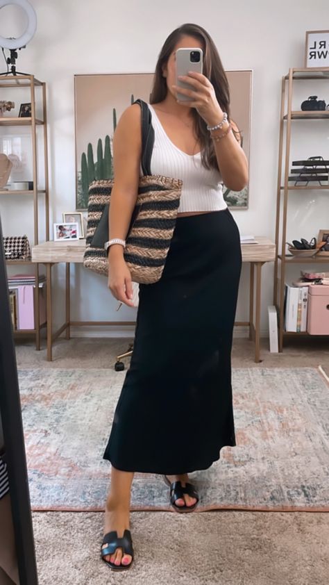 Summer outfit ideas Black Maxi Skirt Outfit Summer, Steve Madden Hadyn, Black Maxi Skirt Outfit, Maxi Skirt Outfit Summer, Skirt Outfit Summer, Black Skirt Outfits, Black And White Outfit, Maxi Skirt Outfits, Madewell Top