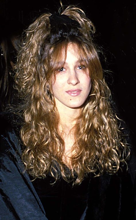 We will never forget how bad these worst '90s beauty trends were Hairstyles With Hat, Street Style Jeans, 90’s Hairstyles, 90s Grunge Hair, 80s Fashion Trends, 80s Hair, 90s Hairstyles, Mtv Movie Awards, Jessica Biel