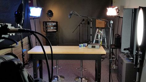 Building a live streaming studio: top 6 things you need to know Streaming Studio Design, Streaming Background Ideas, Live Streaming Setup, Streaming Studio, Home Business Organization, Chroma Key Backgrounds, Virtual Wedding, Streaming Setup, Studio Office