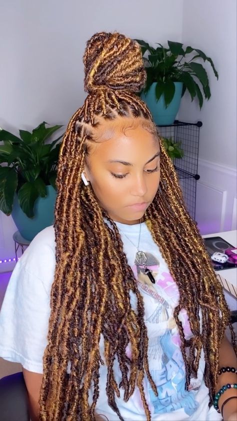 kailovestyle on Instagram: First style of the new year 🤩 🤍18in Knotless Soft Locs 🤍Colors: 27, 30, & 4 Use the code XMAS for 15% off locs @kailovestyle… Soft Locs Black Women With Color, Two Color Soft Locs, Color 27 Soft Locs, 27 Soft Locs, Color 30 Soft Locs, Soft Locs Color Ideas, Loc Extensions Permanent Human Hair, Soft Locs Hairstyles Color, Faux Locs Color Ideas