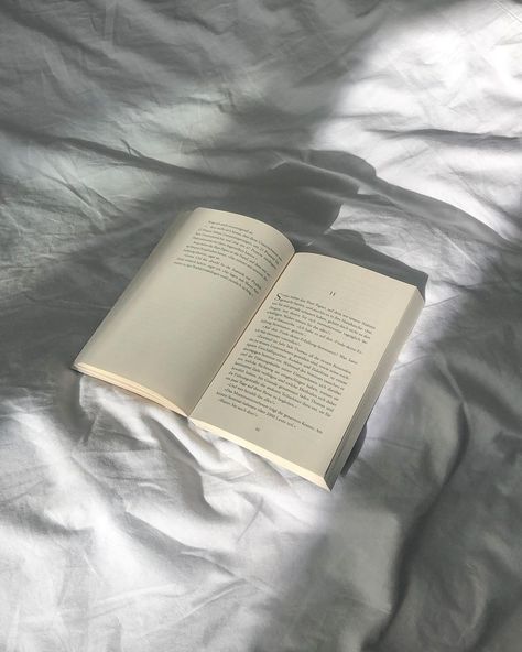 Minimal Book, Relaxing Photos, Bookstagram Inspiration, Book Background, Light Exercise, Coffee And Books, I Love Books, White Aesthetic, Inspirational Pictures