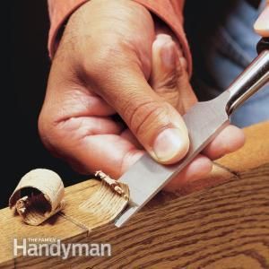 How to Use a Wood Chisel Advanced Woodworking Plans, Woodworking Chisels, Wood Chisel, Wood Turning Lathe, The Family Handyman, Chisel Set, Learn Woodworking, Wood Turning Projects, Diy Holz