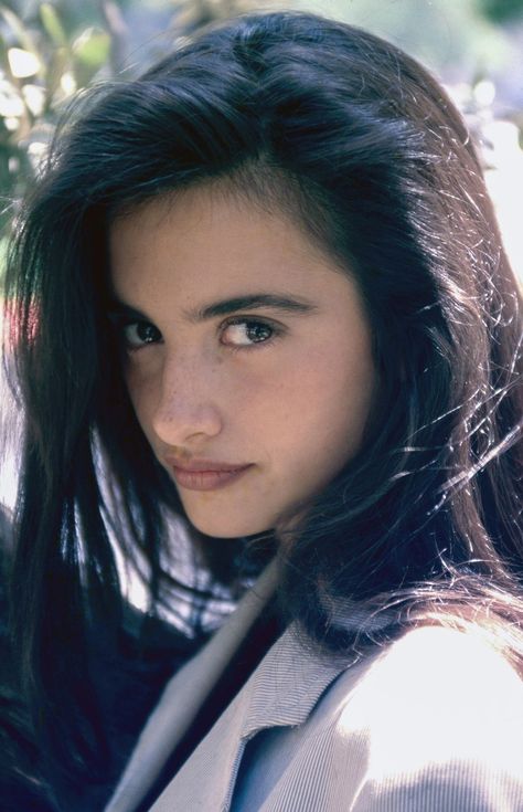 Celebrity Headshots, Vicky Cristina Barcelona, Elizabeth Mcgovern, Bridgette Bardot, Allison Williams, Kate Bosworth, Catherine Deneuve, Penelope Cruz, Matthew Mcconaughey