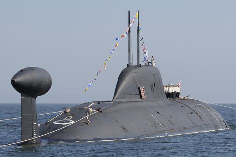 A Dead Russian Submarine Is Sitting on the Bottom of the Ocean (Armed with Nuclear Weapons) | The National Interest Blog Akula Class Submarine, Vehicle Wallpaper, Russian Nuclear Submarine, Utility Boat, Russian Submarine, Soviet Navy, Nuclear Submarine, German Submarines, Military Wallpaper