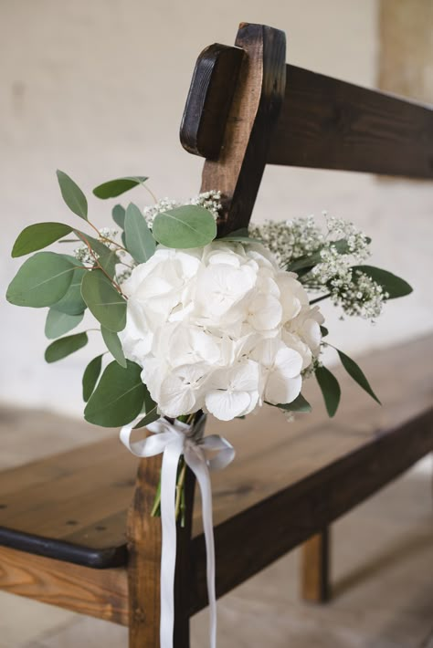 Hydrangea Pew Ends, Simple Pew Ends, Eucalyptus Pew Ends, Pew Ends Wedding, Church Pew Wedding Decorations, Wedding Chair Decorations Diy, Church Pew Wedding, Harvest Display, Wedding Pew Decorations