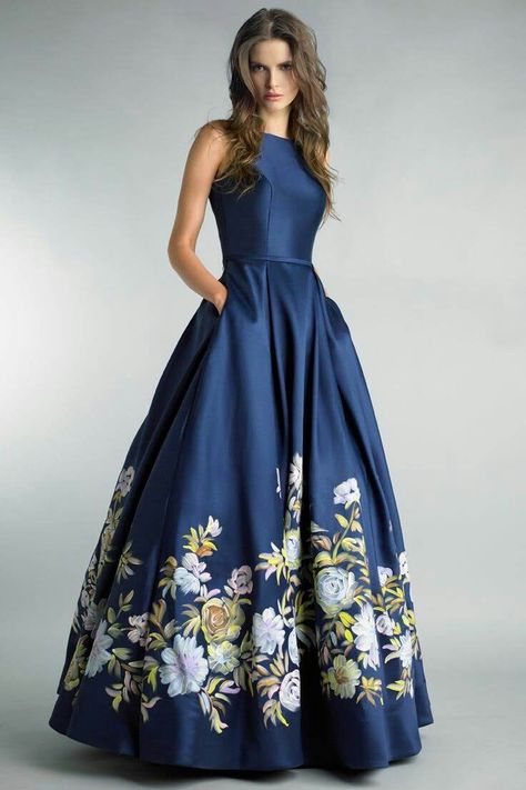 Floral Ball Gown, Floral Print Gowns, Printed Gowns, Indian Gowns Dresses, Prom Dresses Modest, Indian Gowns, فستان سهرة, Indian Fashion Dresses, Table Ideas