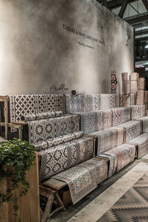 BEIJA FLOR STAND AT HOMI MILANO 2018 | PAULINA ARCKLIN | Photographer + Photo Stylist Carpet Store Design, Fabric Store Design, Stand Feria, Showroom Decor, Carpet Stores, Showroom Display, Showroom Interior Design, Store Interiors, Exhibit Design