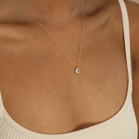 Pear Diamond Necklace, Teardrop Diamond Necklace, Necklace Minimalist Jewelry, Teardrop Diamond, Charm Necklaces, Diamond Charm, Teardrop Necklace, Pear Diamond, Cz Diamond