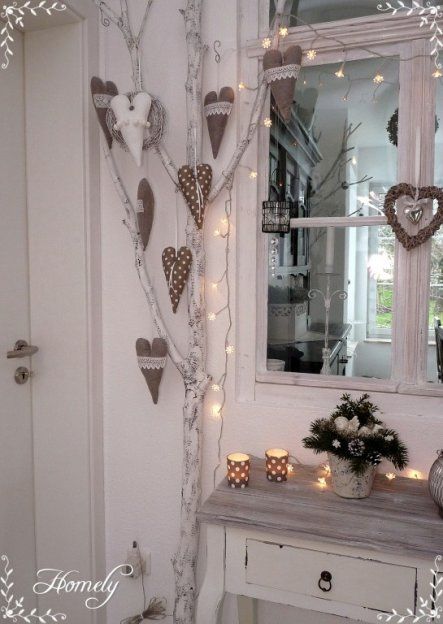 Shabby Chic Weihnachten, Shabby Chic Decor Vintage, Shabby Chic Decor Diy, Decoration Shabby, Branch Art, Beautiful Christmas Decorations, Decor Shabby Chic, Shabby Chic Christmas, Shabby Chic Bedrooms