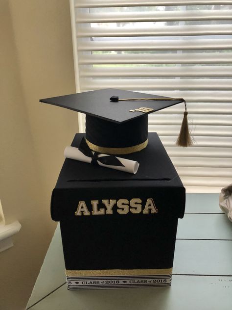 Graduation Party Money Box Ideas, Graduation Envelope Box Ideas, Graduation Gift Diy Ideas, Graduation Cap Card Box Diy, Graduation Party Card Box Ideas Diy, Card Box Ideas Graduation, Graduation Gift Card Box Ideas, Graduation Box For Cards, 2023 Graduation Centerpieces