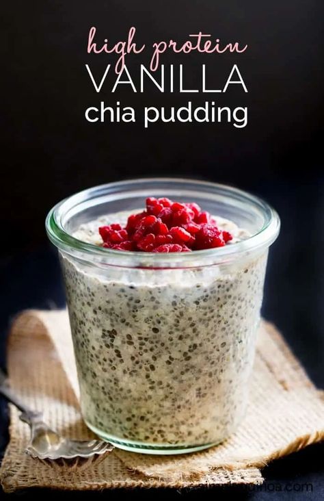 Protein Vanilla Chia Pudding - without the protein powder! 18g of protein per serving - and much healthier too! Vanilla Chia Pudding, Plat Vegan, Chia Seed Recipes, Simply Quinoa, Chia Pudding Recipes, Breakfast Drink, Vegan And Gluten Free, The Best Breakfast, God Mat