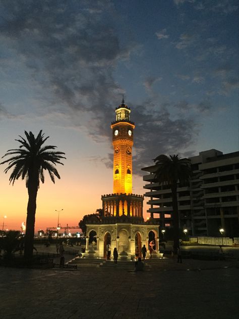 Izmir Aesthetic, Turkey Summer, City Aesthetics, Study Motivation Inspiration, Antalya, Leaning Tower Of Pisa, Aspen, Ferry Building San Francisco, Istanbul