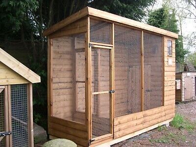 Small Aviary Ideas Outdoor, Diy Bird Aviary Outdoor, Bird Aviary Ideas Outdoor, Aviary Ideas Outdoor, Bird Enclosure, Pigeon Loft Design, Diy Bird Cage, Chicken Shed, Pigeon Loft