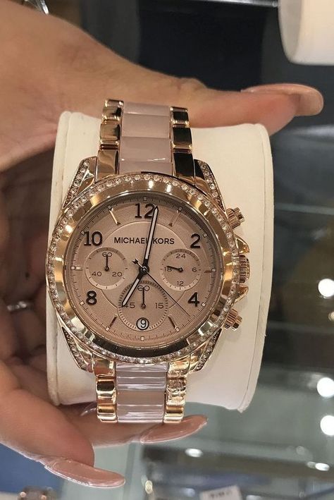 Trendy Watches Women, Cartier Watches Women, Pretty Watches, Rolex Watches Women, Trendy Watches, Fancy Watches, Expensive Jewelry Luxury, Watches Women, Expensive Watches