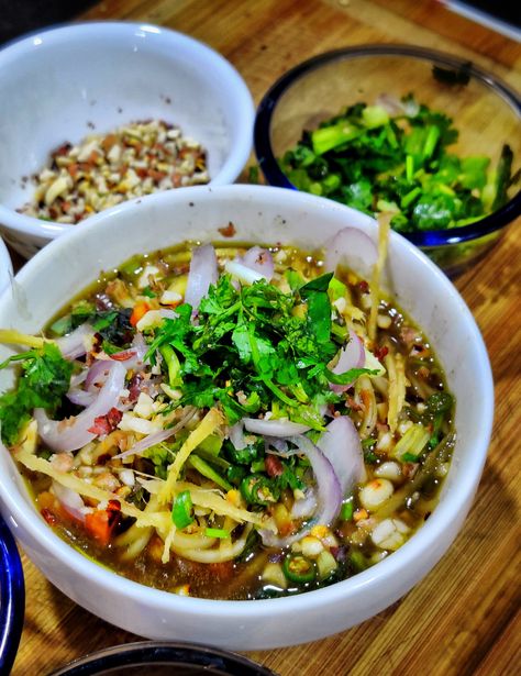 Thukpa Recipe Vegetables, Chicken Thukpa Soup, Nepalese Food Recipes, Veg Thukpa Recipe, Tibetan Food Recipes, Tibetan Soup, Thukpa Soup, Tibetan Recipes, Noodle Story