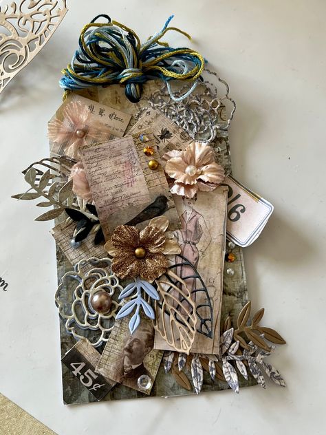 Layered Tag  - Scrapbook.com Vintage Tags Ideas Handmade, Tags Ideas Handmade, Ancestry Scrapbooking, Pocket Tags, Journaling Tags, Tags Ideas, Journal Jewelry, Gift Tags Diy, 25 Days Of Christmas