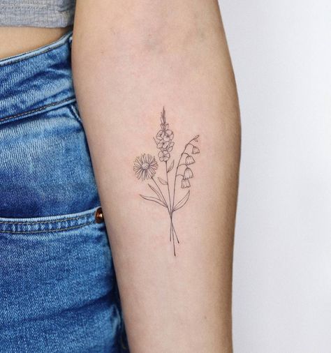 Line Tattoo Flower Bouquet, Fine Wildflower Tattoo, Zodiac Flower Bouquet Tattoo, Flower Bouquet Wrist Tattoo, Fine Line Daisy Bouquet Tattoo, Fine Line Flower Bouquet Tattoo Arm, Fine Line Aster Tattoo, Birth Flower Bouquet Tattoo Ribs, Arm Tattoo Locations For Women