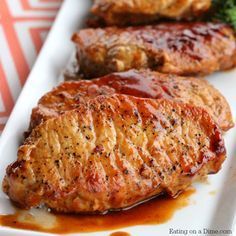 You just have to try this easy skillet bbq pork chops recipe. Your family will love it. This is the best and easiest bbq pork chops recipe. Skillet Pork Chop Recipes, Barbecue Pork Chops, Pig Meat, Skillet Pork Chops, Boneless Pork Chop Recipes, Pork Chop Recipes Crockpot, Bbq Pork Chops, Easy Pork Chops, Easy Skillet Meals