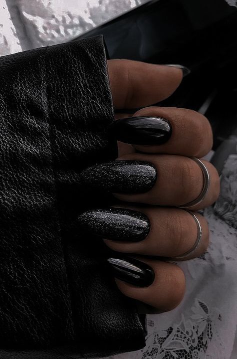 Black Oval Nails, The Weeknd Nails, Prom Inspiration, Personal Aesthetic, Oval Nails, Elegant Nails, Heart Nails, Nail Inspiration, Nails Inspo