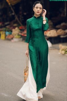 Asian Style Dress, Vietnam Dress, Simple Saree Designs, Chic Dress Classy, Chinese Style Dress, Vietnamese Traditional Dress, Vietnamese Dress, Desi Fashion Casual, Stylish Party