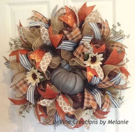 Fall Ribbon Wreath, Burlap Ribbon Wreaths, Ribbon Wreath Diy, Fall Mesh Wreaths, Fall Deco Mesh, Fall Thanksgiving Wreaths, Wreath Pumpkin, Blue Pumpkin, Burlap Wreaths