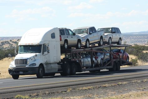 Freightliner semi truck with 6 car carrier trailer | Flickr ... Car Transporter, Car Carrier, Truck Car, Semi Truck, First Choice, Semi Trucks, All Over The World, Transportation, Trailer