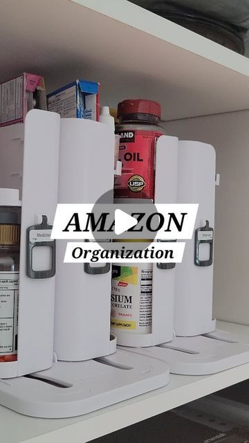 How To Organize Pill Bottles, Vitamin Organization Ideas Pill Bottles, Vitamin Holder Ideas, Organize Pill Bottles, Pill Bottle Storage Ideas, Pill Bottle Organizer Ideas, Supplements Storage Ideas, Pill Bottle Organization, Medicine Organization Storage