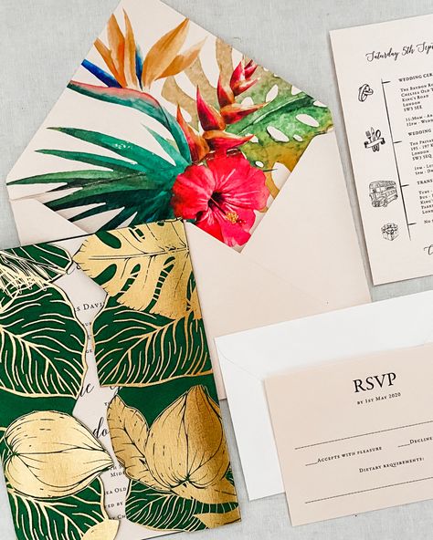 Tropical Floral Wedding Invitations, Unique Tropical Wedding Ideas, Tropical Theme Wedding Invitations, Tropical Glam Wedding Invitations, Tropical Chic Wedding Invitations, Bali Themed Wedding, Wedding Invitations Tropical Theme, Jungle Wedding Invitations, Havana Wedding Theme