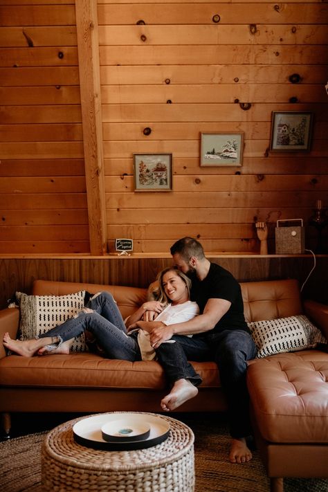 Cabin Photoshoot Ideas, Cabin Photoshoot, Catherine Cowles, Hiking Views, Lifestyle Photography Couples, Big Bear Cabin, Mountain Couple, Cabin Trip, Bear Cabin