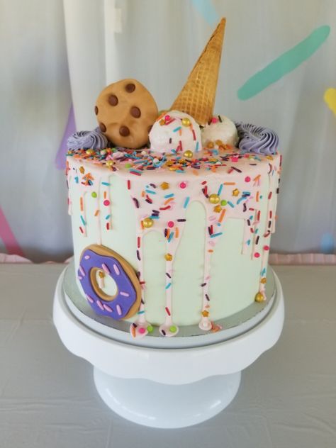 Four Ever Sweet Birthday Party Cake, Two Sweet Birthday Party Cake, 4 Ever Sweet Birthday Cake, Sweet One First Birthday Smash Cake, Forever Sweet Birthday Party, Two Sweet Cake Ideas, Sweet One First Birthday Cake Smash, First Birthday Girl Sweet One, Rice Krispies Ideas