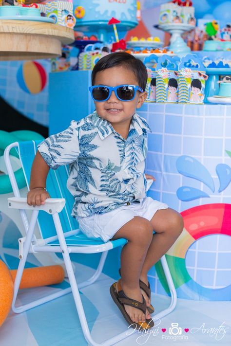 Kids Pool Party Birthday, Pool Lifestyle, Pool Beach Party, Pool Party Kids, Pool Party Outfits, Boy Birthday Party Themes, Hawaiian Birthday, Pirate Theme Party, Nephew Birthday